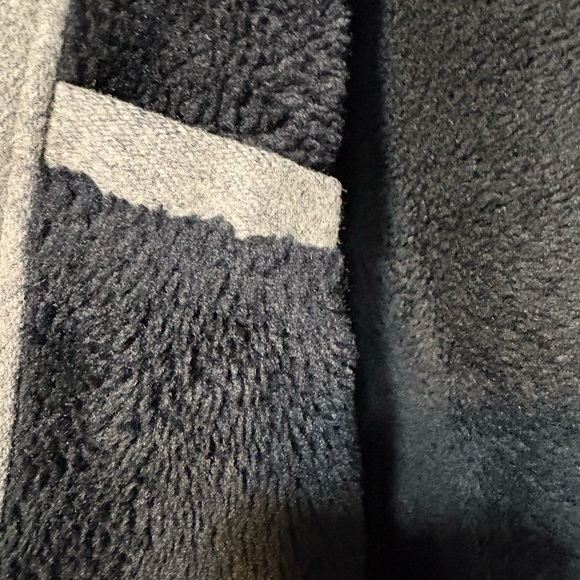 Vintage 1970’s Men's Gray Pea Coat with Faux Fur Collar - Picture 3 of 6